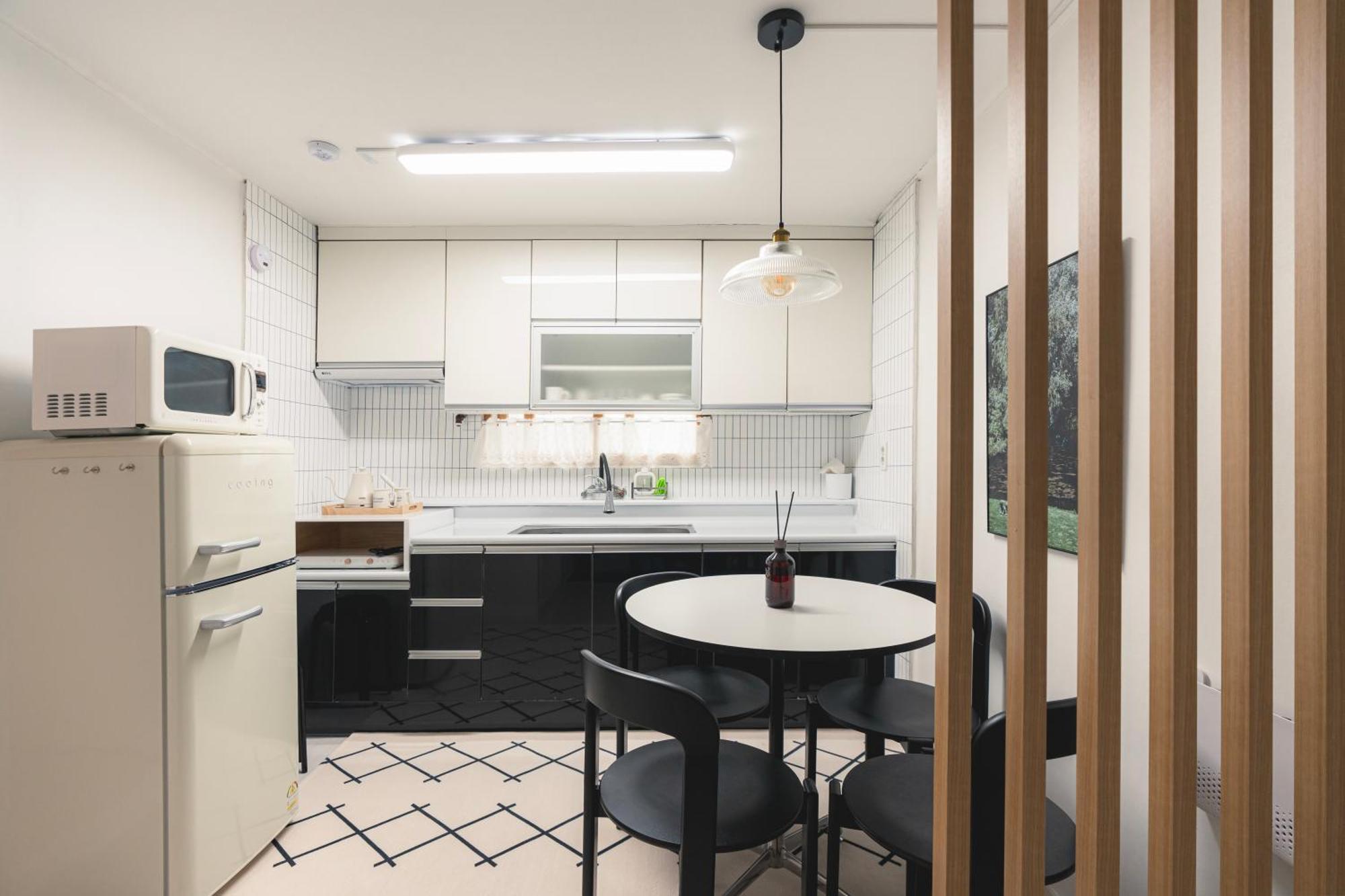 Yeo Yu Apartment